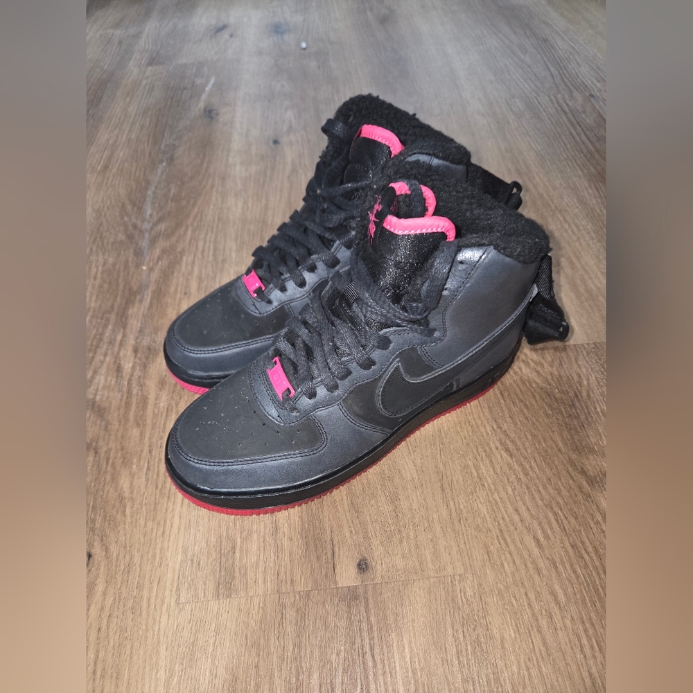 Nike Air Force 1 High LV8 GS Size 6y